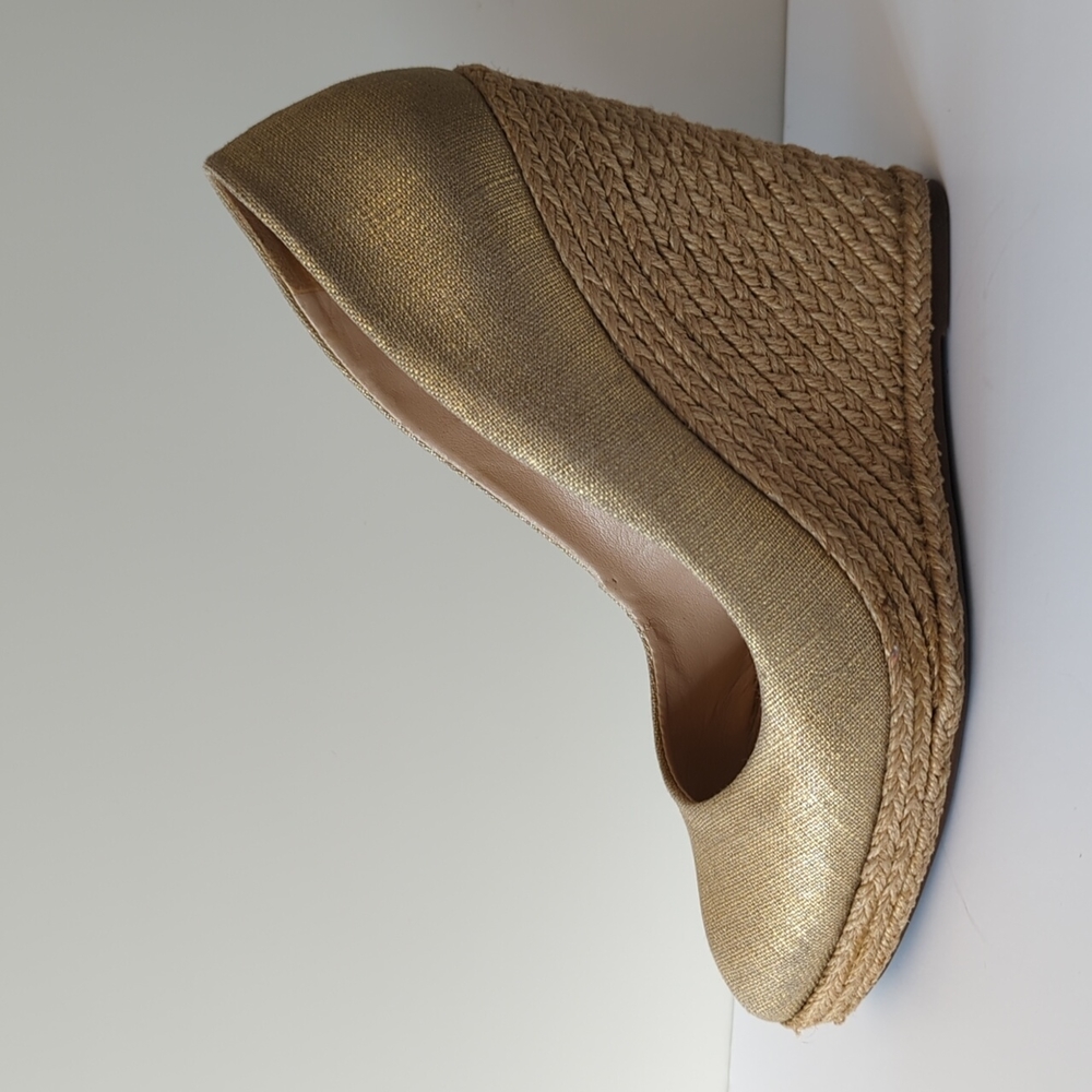 Schultz gold espadrille wedges size 8